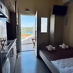 Kotronia Affittacamere 3*