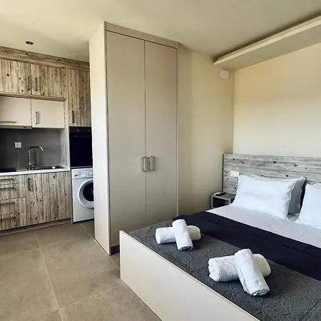 Kotronia Guest house 3*