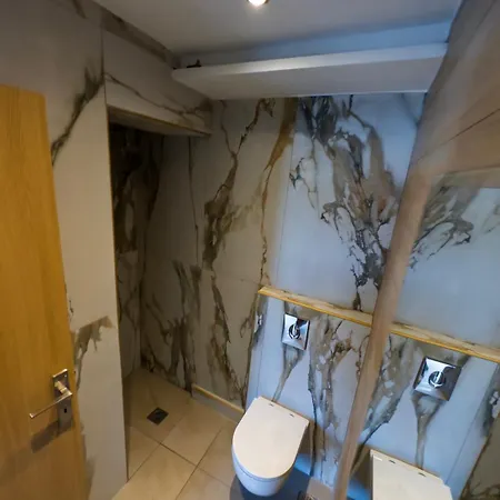 Kotronia Πανσιόν