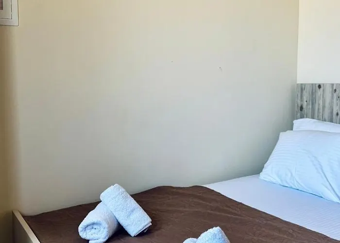 Kotronia 3* İskados